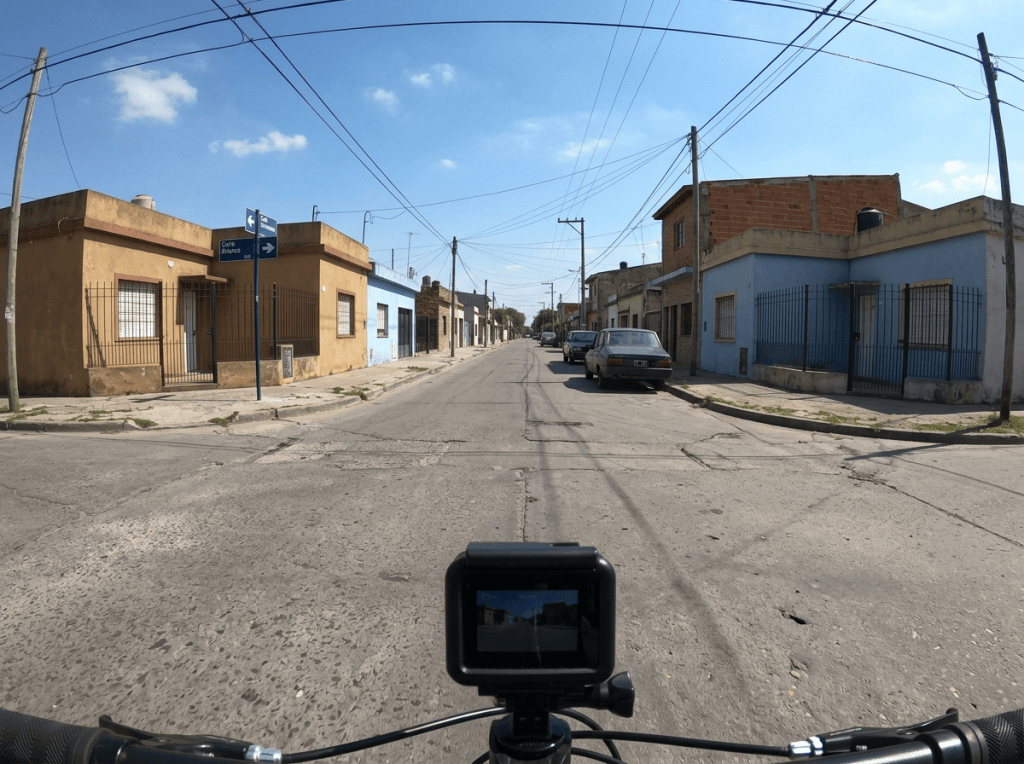 Brutal robo en La Matanza: sacaron a una mujer de su camioneta tirándole del pelo y escaparon a los&nbsp;tiros
